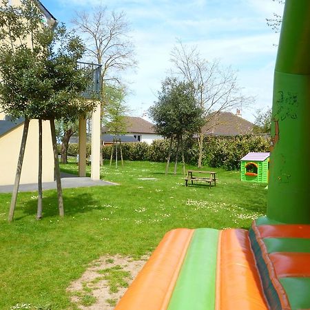 Residence Le Bois Flotte Merville-Franceville-Plage Bagian luar foto