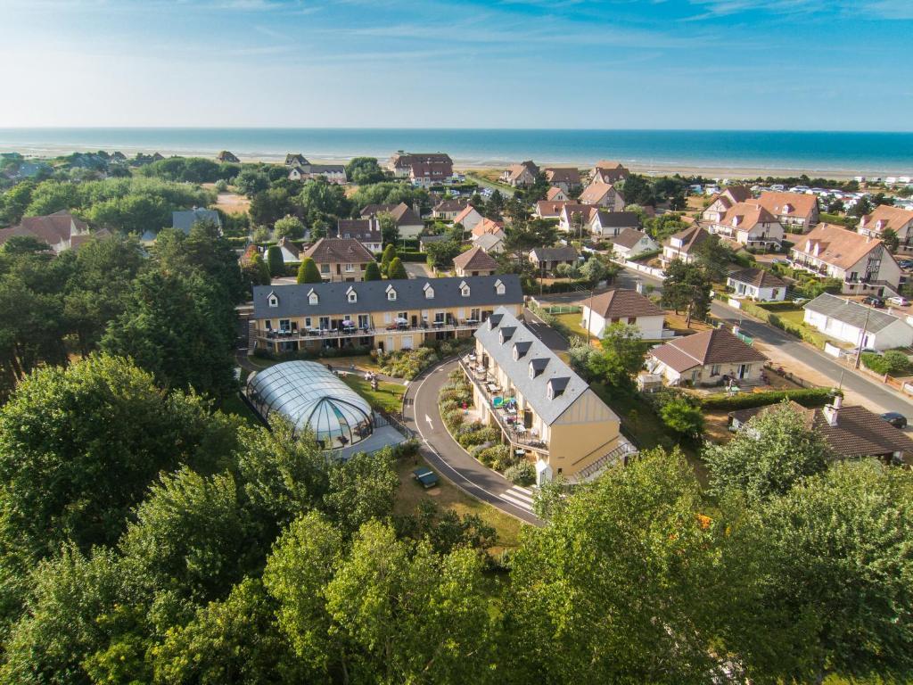 Residence Le Bois Flotte Merville-Franceville-Plage Bagian luar foto